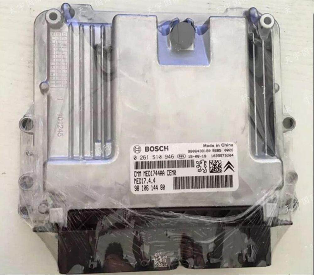 รถเครื่องยนต์บอร์ดคอมพิวเตอร์ ECU หน่วยควบคุมอิเล็กทรอนิกส์0 261 S10 946 / 0261S10946 MED17.4.4