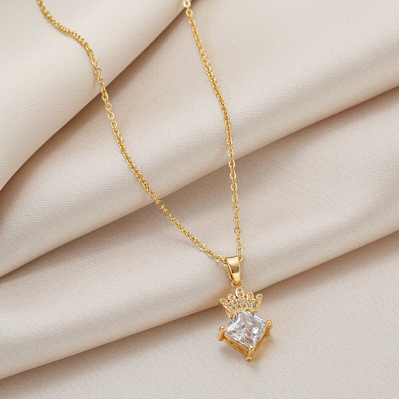 T-B Fashion Square Crown Pendant Clavicle Chain Golden Titanium Steel Necklace Women's Long-lasting Color Preservation Hypoallergenic Crown Necklace accessories Birthday gifts for girls