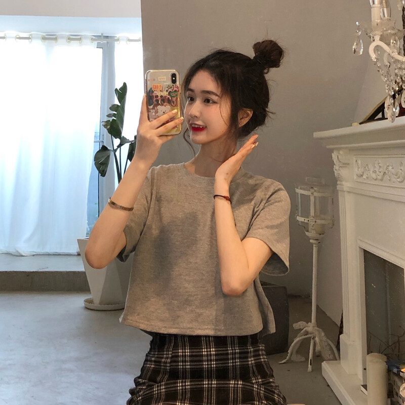 Áo phông ngắn tay ngắn màu trơn nữ