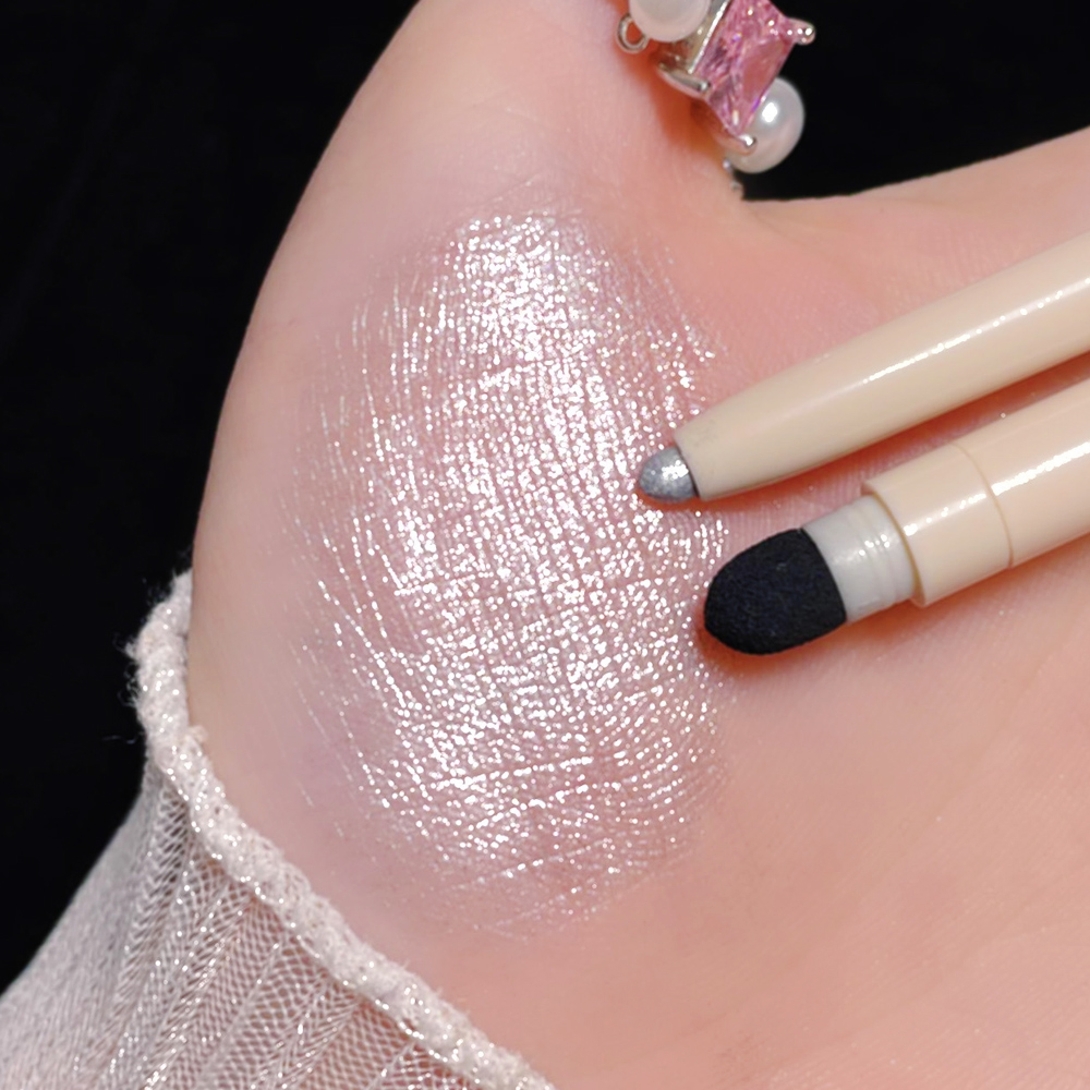Bút Highlight Pearlescent Làm Sáng Tằm Với Bút Đầu Bọt Biển Phấn Mắt Kim Cương