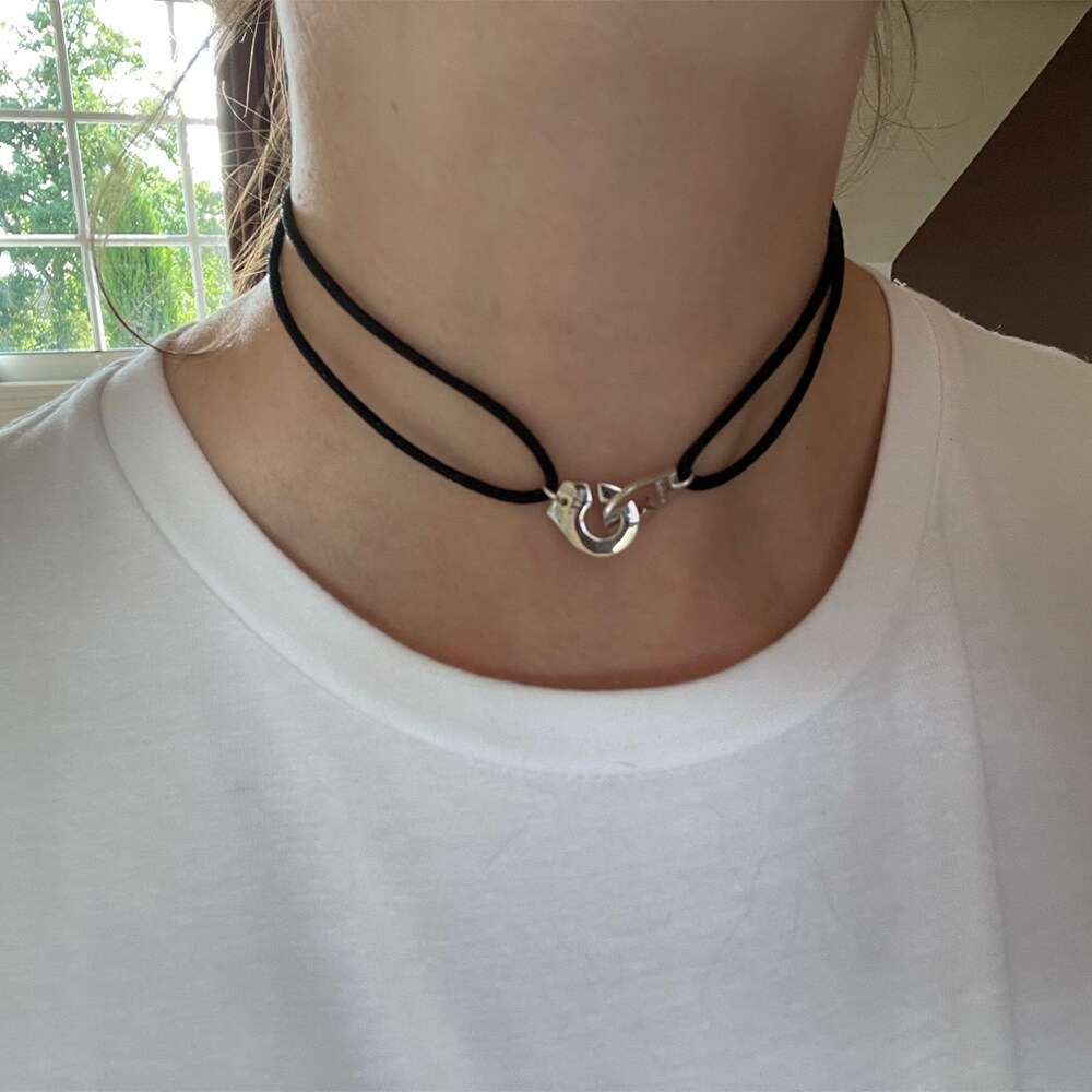 {hot} Stainless Steel Handcuff Necklace