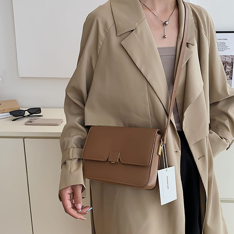 IELGY women's high-end explosive super hot messenger bag