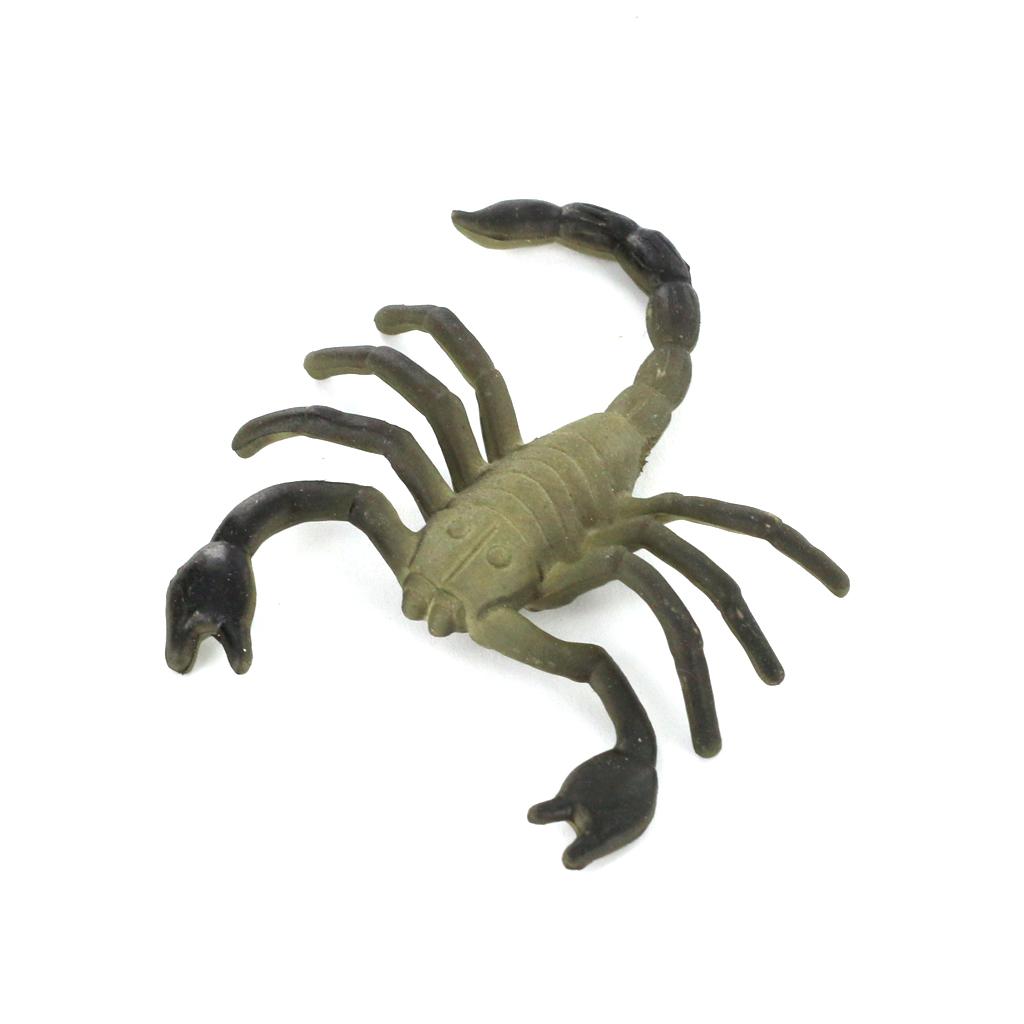 Dovewill 24pcs Plastic Vivid Insects Model Figure Toys Mantis Scorpion Bee Sets