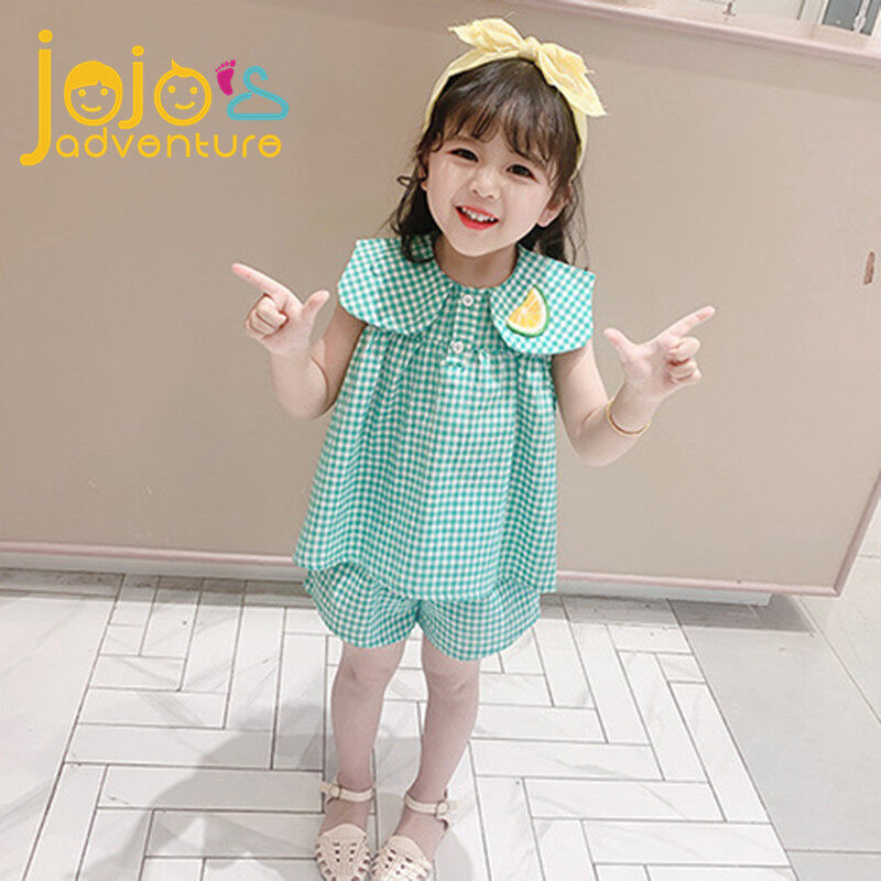 【JOJO'S ADVENTURE】Baby girl suit New 2020 Korean summer dress Two-piece sleeveless top + shorts Fashion lattice Cartoon fruit decoration 0-4 years old Yellow/green