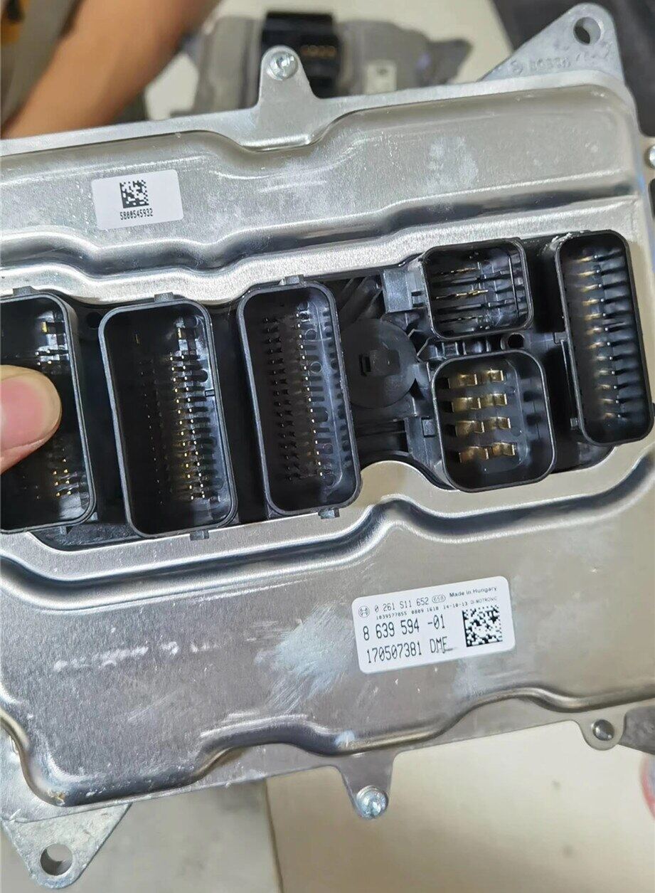 บอร์ดคอมพิวเตอร์เครื่องยนต์รถยนต์,กล่องควบคุมอิเล็กทรอนิกส์ ECU 0 261 S11 652 / 0261S11652/170507381สำหรับ B.M.W