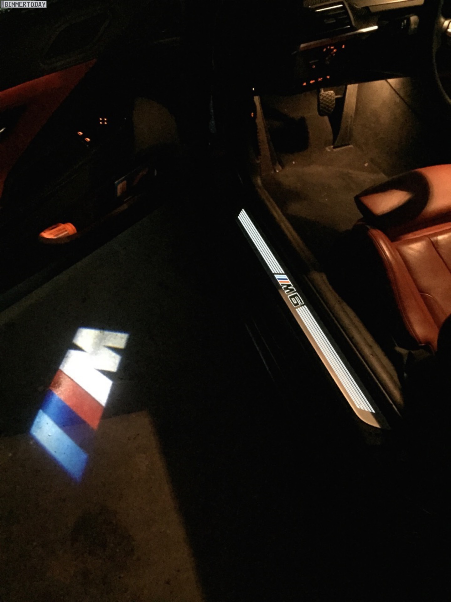 2pcs BMW Logo LED Car Door Welcome 