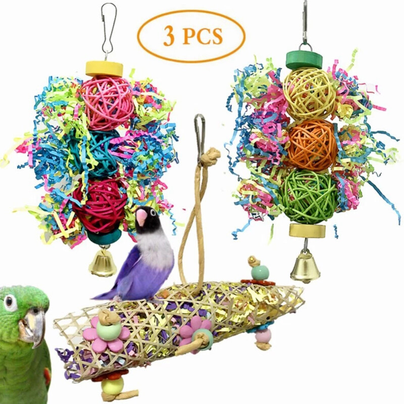 Ggdoo Parrot Feeder Toy Hanging Foraging Ball Chicken Foraging Toy Plastic Pet Feeding Ball for Bird Hens Parrot Forager