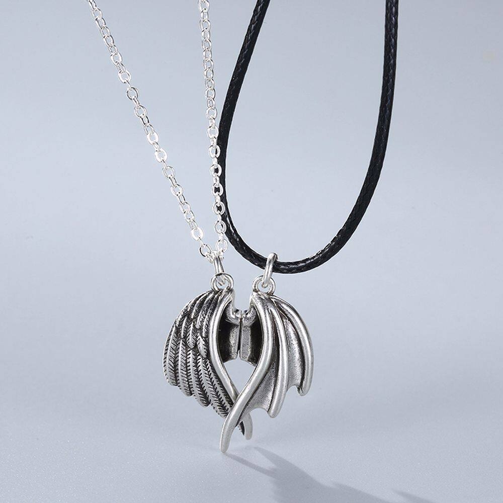 XINSU38 2 Pieces/set Creative Attracts Leather Rope Men Friends