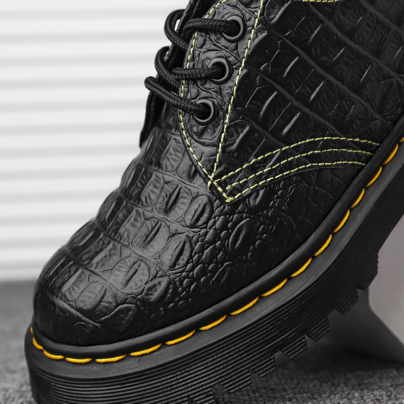 Dotor Martens Mens 3-hole Martin Boots with crocodile pattern