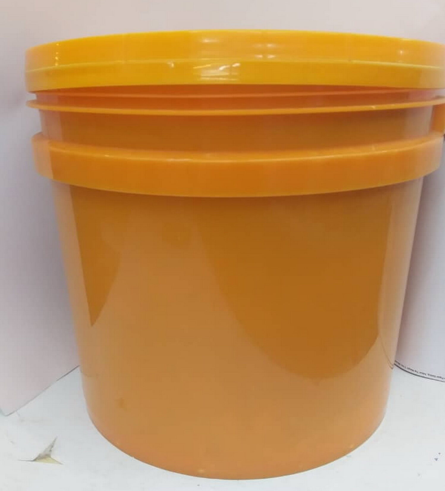 empty pail