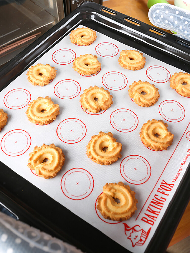 SHOOTHE Macaroon Pastry Cookie Non-Stick Multi Purpose Bake Liner Pad Kitchen Supplies White Rolling Dough Mat Food Grade Silicone