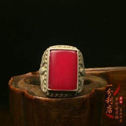 Antique collection Qing Dynasty Ruby square ring holder ring face old silver inlaid Open Silver Ring full silver wrench