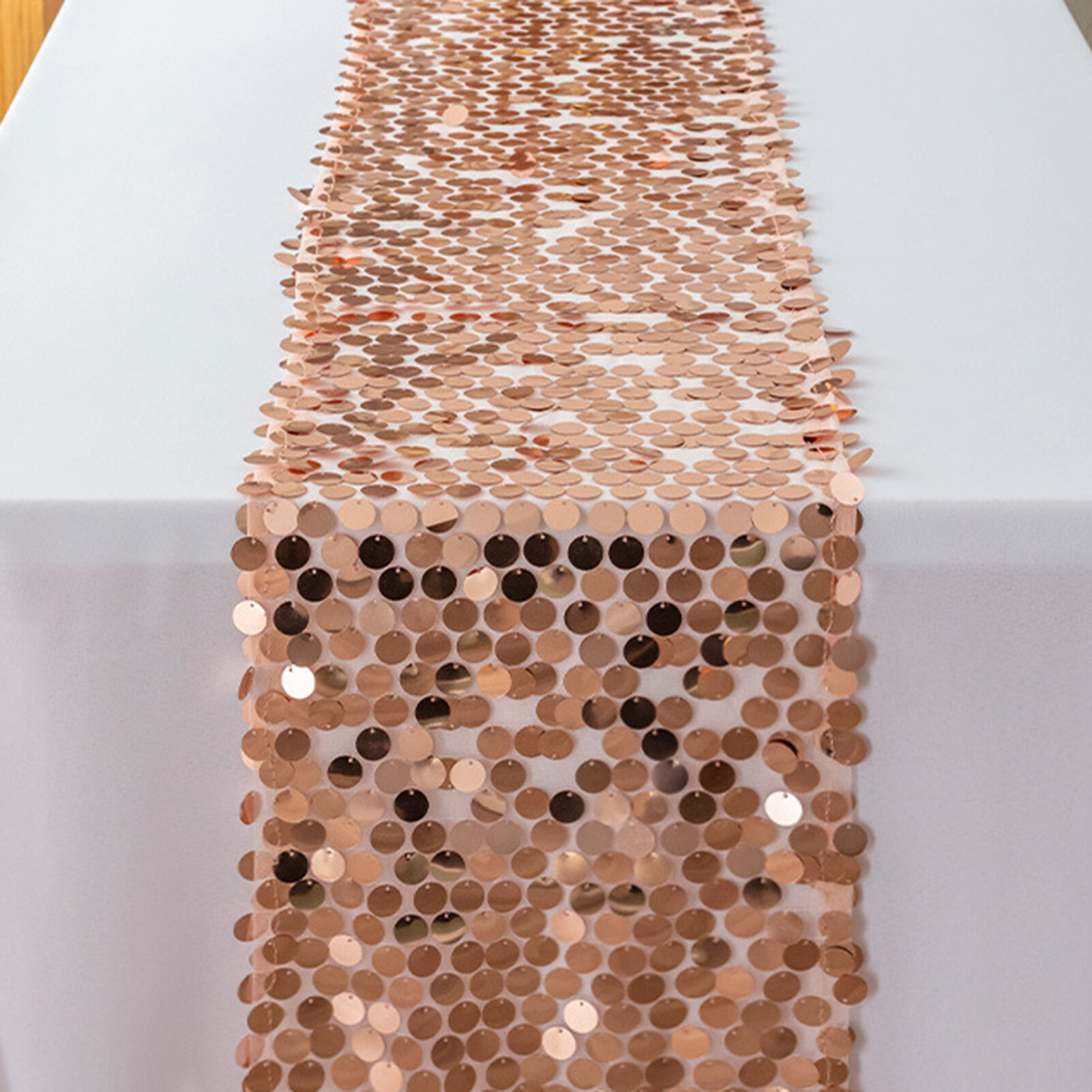 Table Runner Eye-catching Table Runner Shimmering Sequin Table Runner Long-lasting Vibrant Color Perfect Dining Table Decoration
