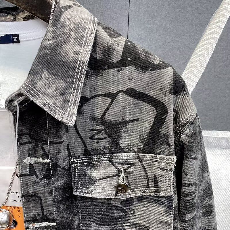 Trang chủ Hàng hóa Áo khoác denim Đàn ông Vẽ nguệch ngoạc tông màu in Xám
