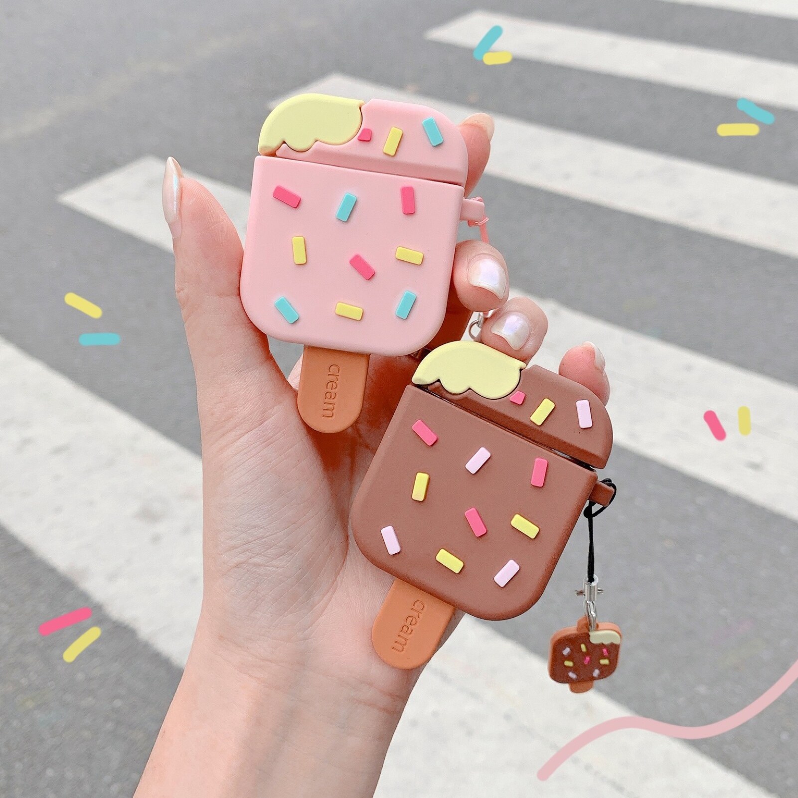 >> BÁO GIÁ TAI NGHE BLUETOOTH MINI CHỐNG RƠI COZYY 2 CHIẾC MÓC GIỮ TAI NGHE CHO AIRPODS 1 2 | Shopee Lazada Sendo Tiki mới nhất 136 Tai Nghe Không Dây Bluetooth Với Sandwich Mùa Hè Vỏ Kem Tươi Và Vỏ Cao Su Mềm Chống Rơi, Tai Nghe Không Dây Hình Dạng Kem Dễ Thương Thích Hợp Cho Airpods 1/2 Ốp Bảo Vệ AirPods 1/2