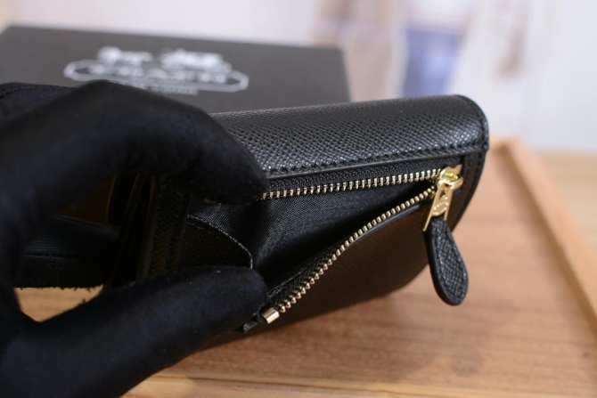NEW ARRIVAL Coach_Small Trifold Wallet
