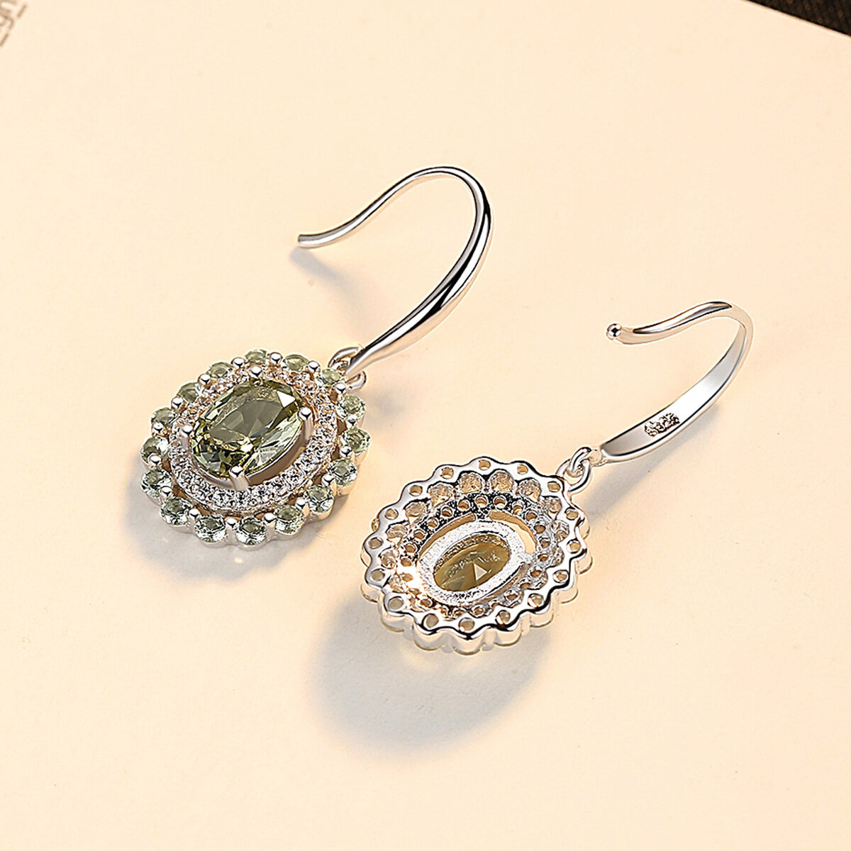High-end Earrings S925 Silver Ear Hook Inlaid Peridot Earring