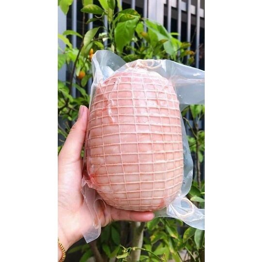 Bắp giò heo rút xương bó chỉ 1kg