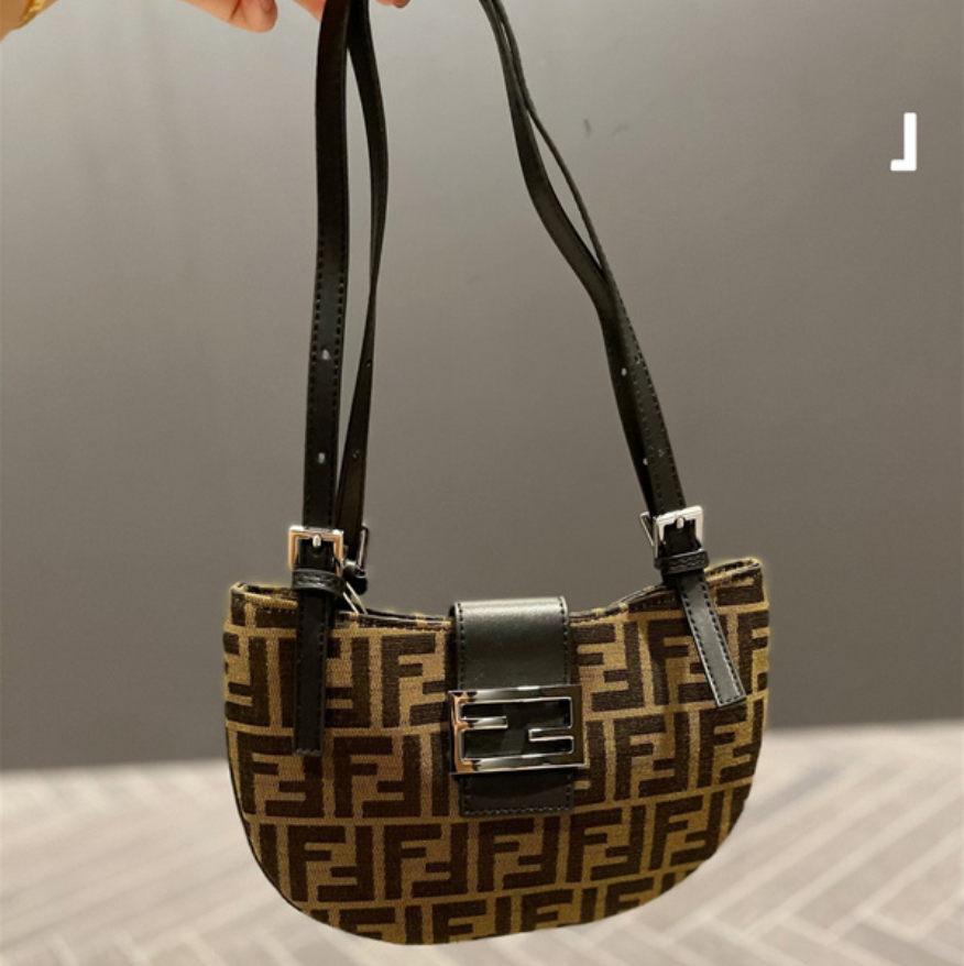 👉Original Fendi เคาน์เตอร์ใหม่ Designer Vintage Underarm กระเป๋าไหล่