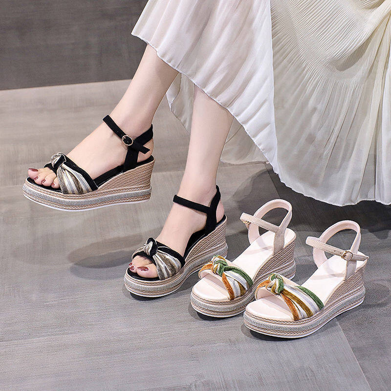 Sandal for Ladies Korean with Wedge Platform Sandals Wedge Sandals Korean Wedge Fashion Wedge Sandals for Women New High Heeled Thick Bottom Slippers Wedge Heels for Women Chunky Sandals for Women 040809