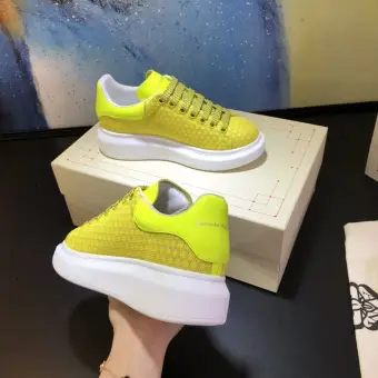 popular casual shoes