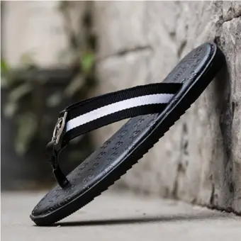 gucci beach slippers