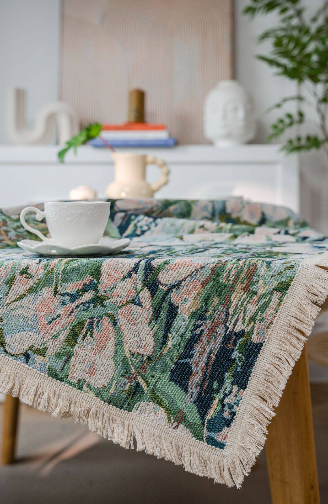 Bohemian Table Cloth Tea Table Decoration Flower/Butterfly Blue Jacquard Dining Tablecloth Rectangle Thick Table Cover For Kitchen Dining Room Party New Year Christmas Holidays Picnic Decoration