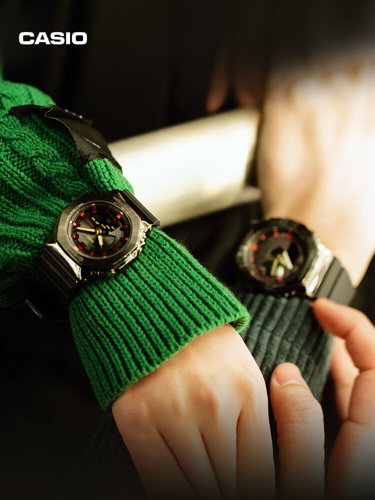 Casio G-SHOCK GM-2100CH-1APR Casio
