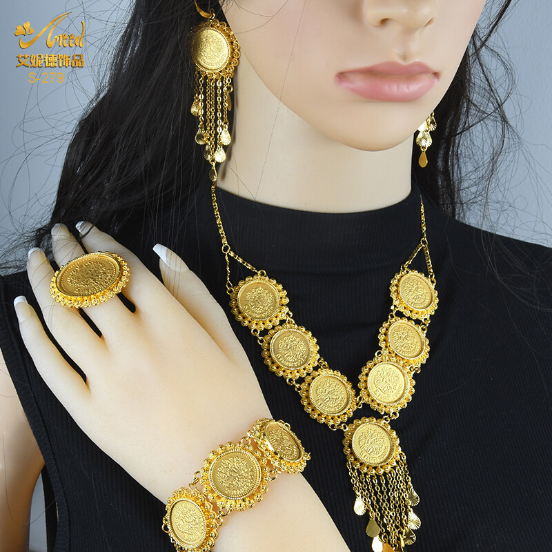 Simple Antique Gold Necklace Design For Ladies Online – Gehna Shop