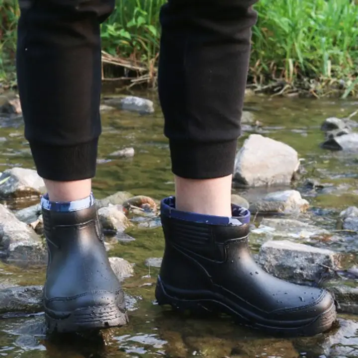 mens slip on fishing shoes