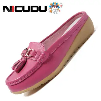 ladies black moccasin shoes