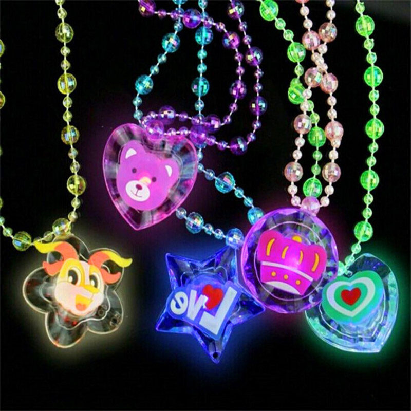 HS Best Selling Luminous Necklace Luminous Glitter Pendant Princess Necklace Kids Toys