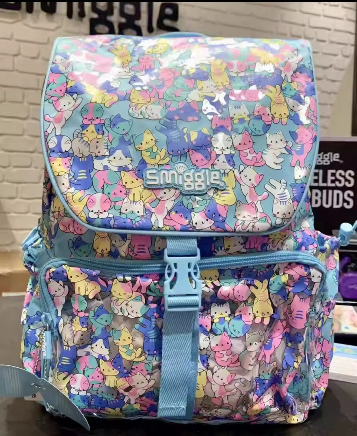 Smiggle viva discount chelsea backpack