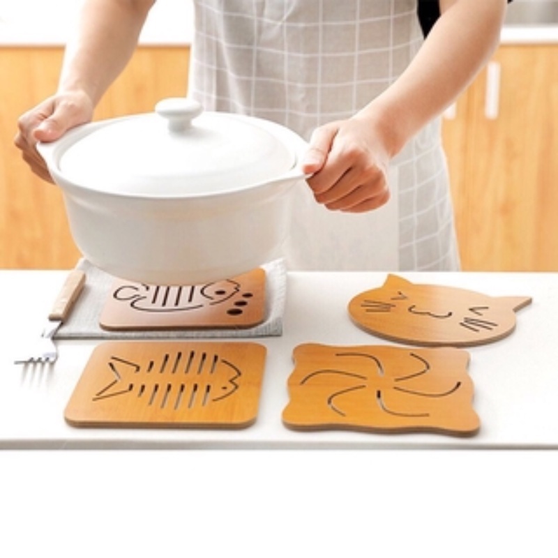 Sáng tạo hoạt hình bằng gỗ cách nhiệt Coaster dày rỗng không trượt placemat phụ kiện bàn bếp