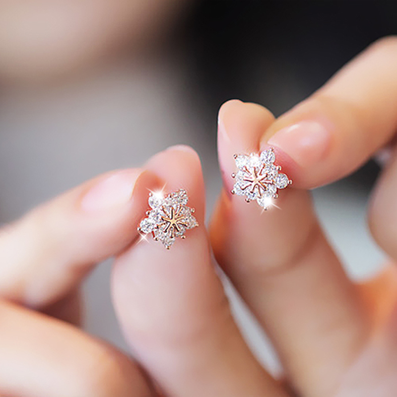 Luxury Snowflake Stud Earrings For Women Earrings
