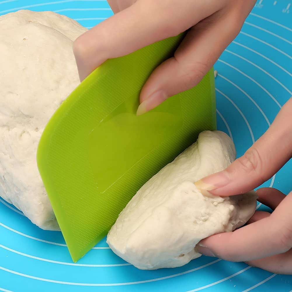 2pcs Plastic Dough Scraper Cream Smooth Cake Spatula Baking Pastry Tools Kitchen Butter Knife Dough Cutter Baking Pastry Tools