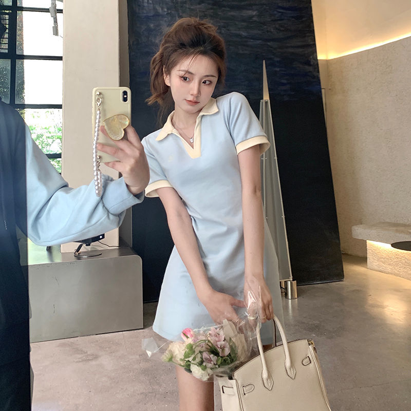 Eo thon váy màu trơn cổ Áo polo