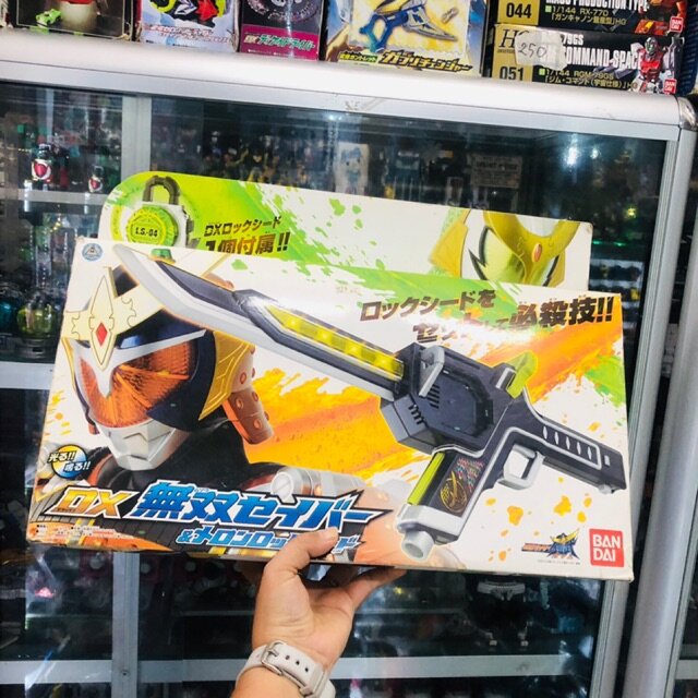 Đồ chơi siêu nhân kiếm gaim + lockseed dx