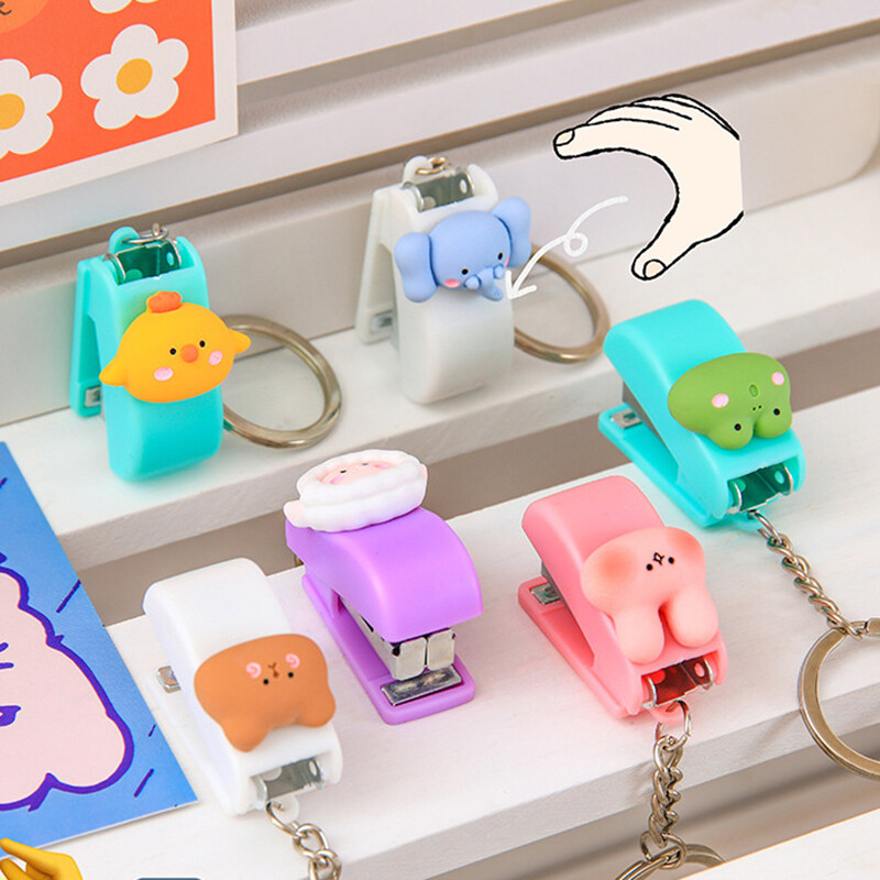 Động vật hoạt hình dập ghim nhỏ dễ thương xách tay stapler keychain dụng cụ nẹp viền vải túi sắp xếp hồ sơ văn phòng phẩm nguồn cung cấp sinh viên trường học