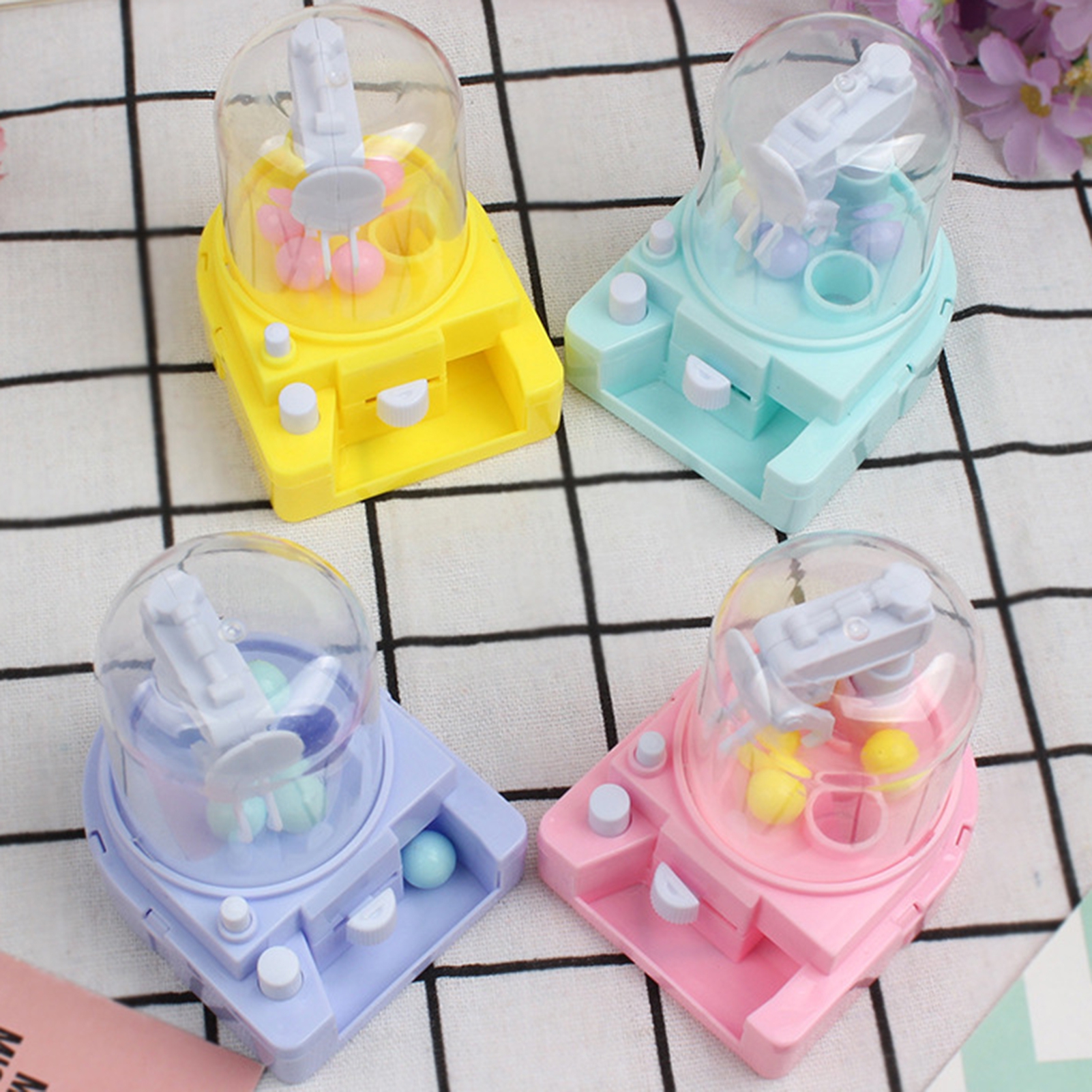 Mini Claw Machine 4 Tiny Stuff Prizes Multi-Color Mini Ball Cute Shape Skill Training Desktop Game Interactive Claw Machine Catcher  Gashapon Grabber Toy Kids Toy Gift
