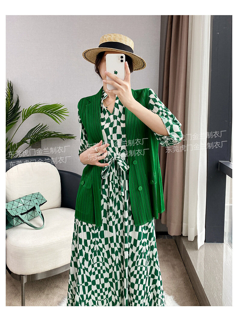Áo Gi-lê Nữ Xếp Li Mới Đơn Giản
