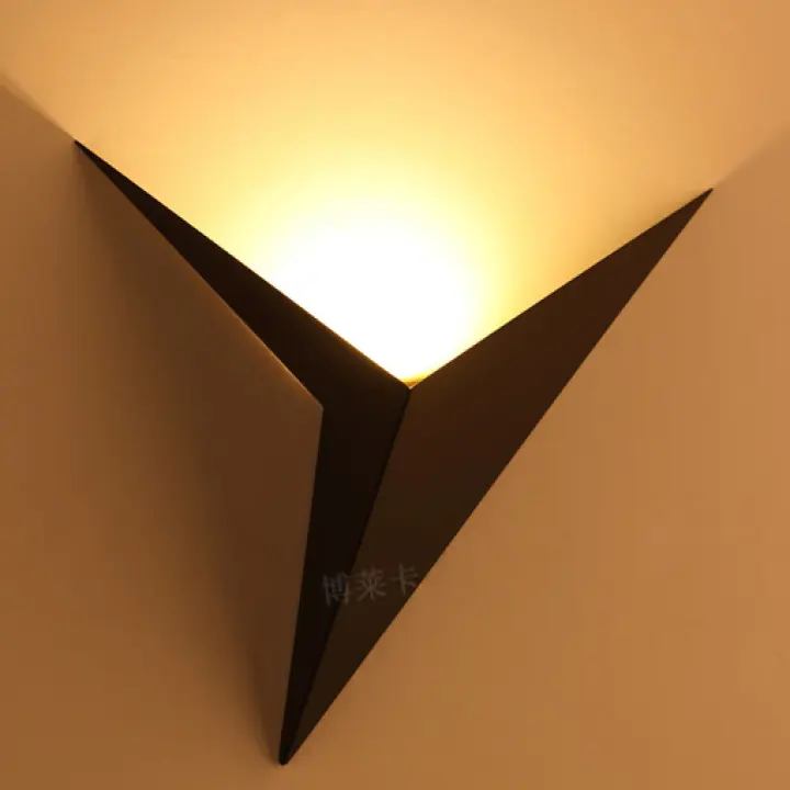 triangle led wall lamp