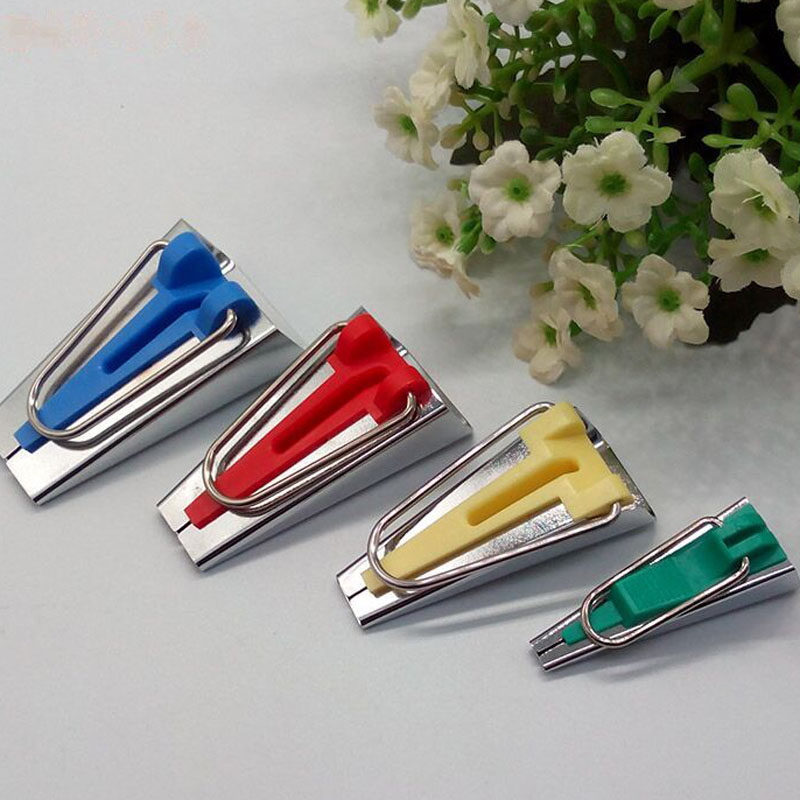 Chân buộc Snap trên chân dụng cụ may mặc Băng xéo các nhà sản xuất phụ kiện may tay tự làm