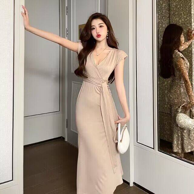 Lace Up V-neck Sleeveless Dress for Women Slim Fit Slim Wrap Hip Long Fishtail Skirt