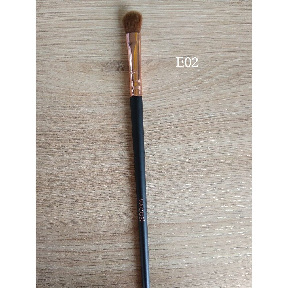 Cọ phủ phấn mắt Vacosi Shader Brush E02 + E03 + E15 + E16