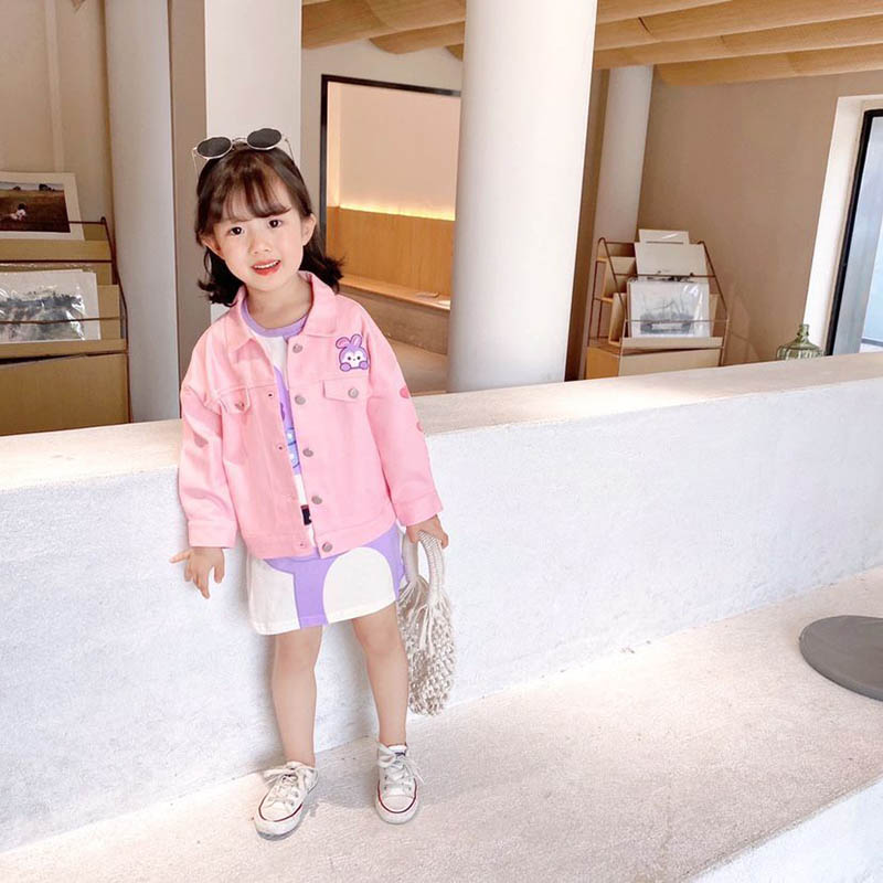 AMILA Girls' jackets are fashionable, foreign-style, princess-blown, street-blown, street-blown jackets for children.
