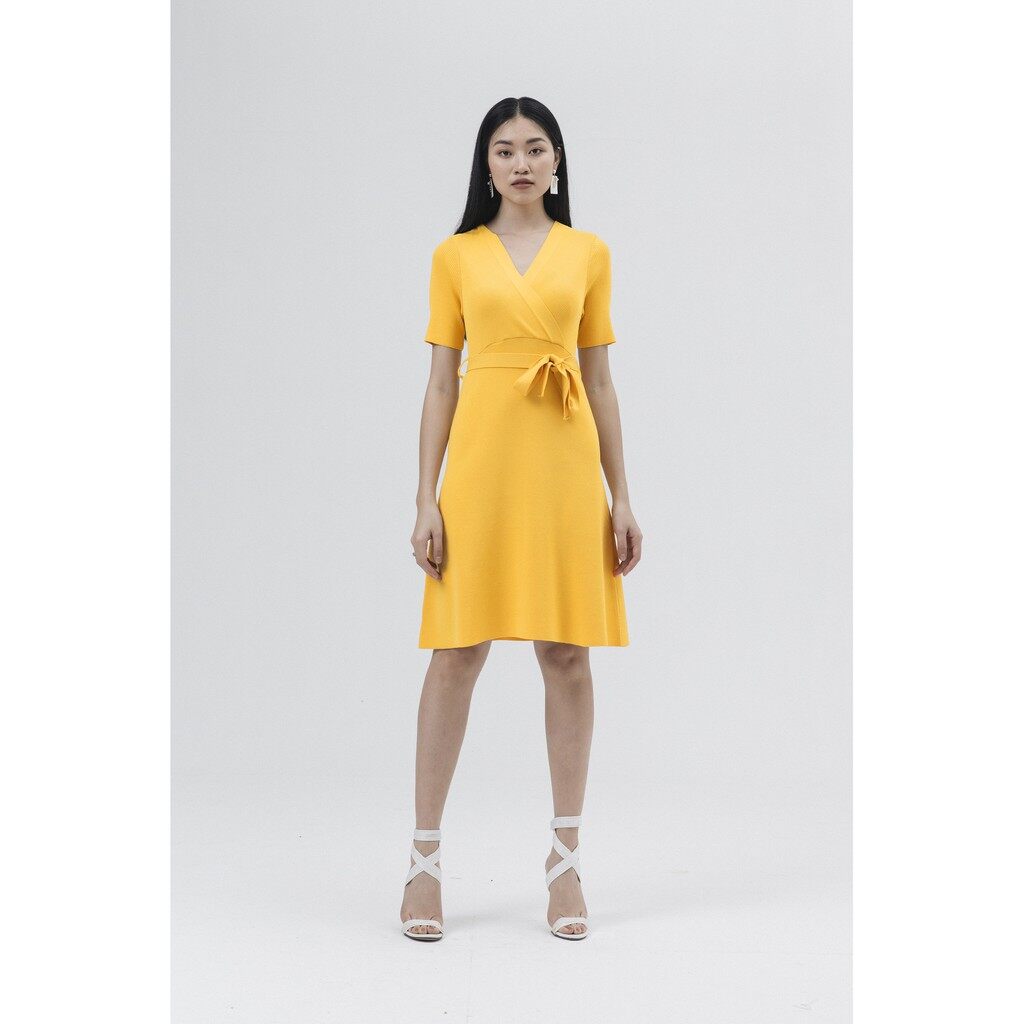 Đầm nữ xoè dệt kim IVY moda MS 42B7272