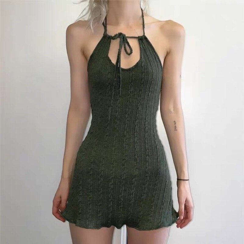 Đầm body len sợi mỏng cổ yếm xanh rêu siêu tôn da