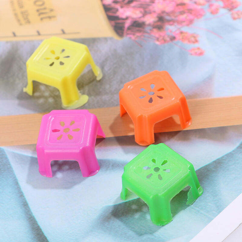 FOO 4pcs Mini plastic toy small square stool model play house chair