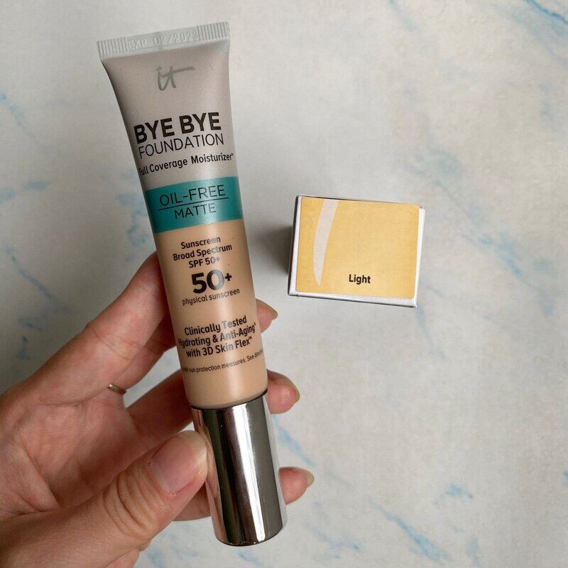 it bye bye foundation oil free matte
